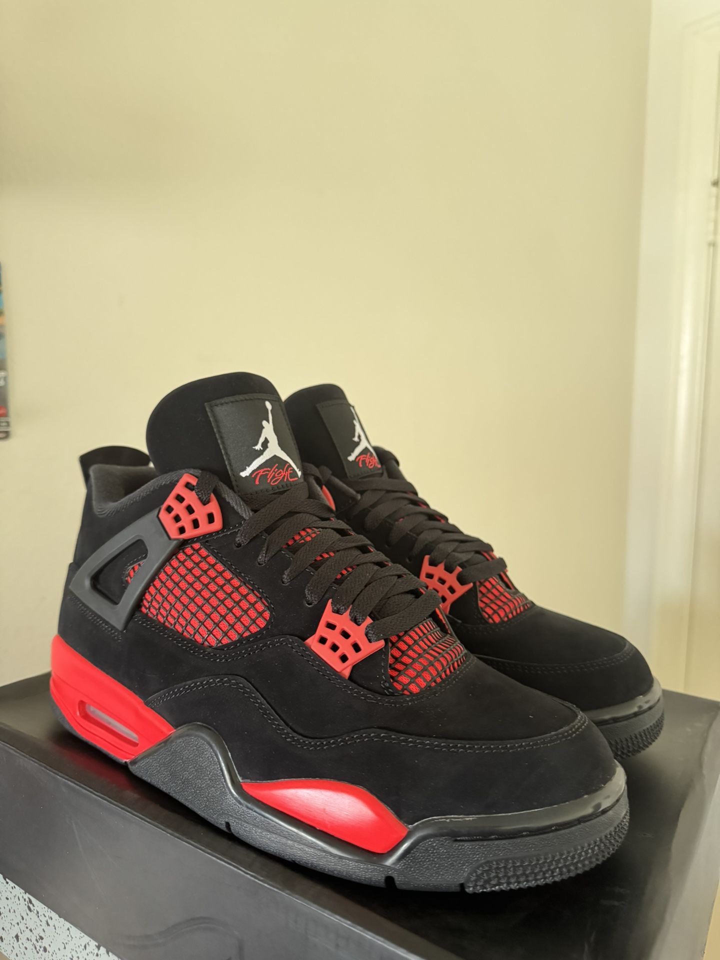AIR JORDAN 4 “RED THUNDER”