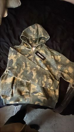 Syndicate rhinestone zip up size M