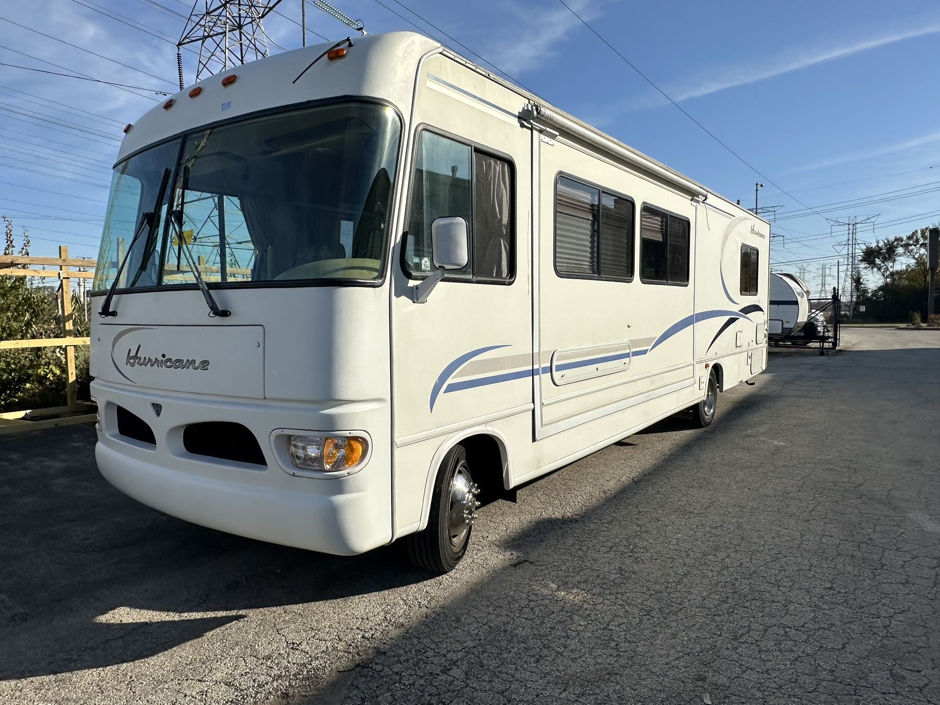 2000 Fourwind Hurricane