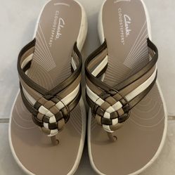 Women’s sandals