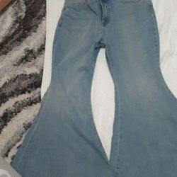 We The Free 34 Bell Bottoms Jean