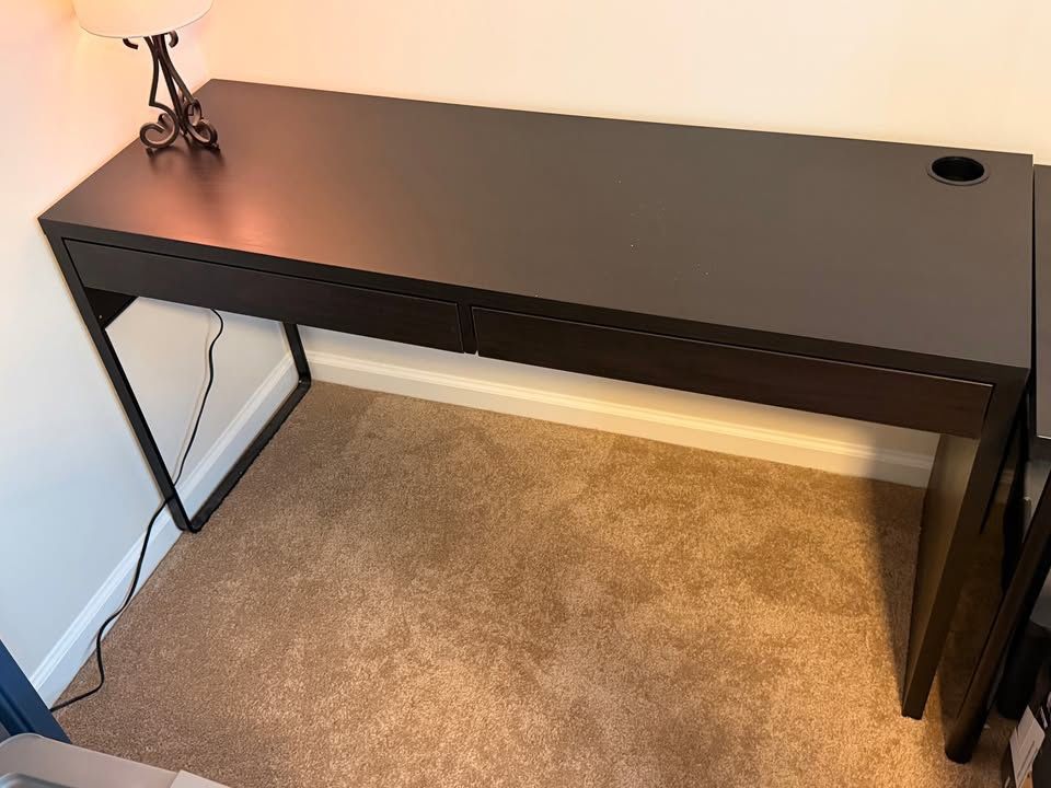 IKEA Micke Desk