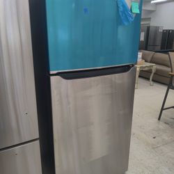 New Frigidaire
20 cu. ft. Garage Ready Top Freezer Refrigerator in Stainless Steel, ENERGY STAR