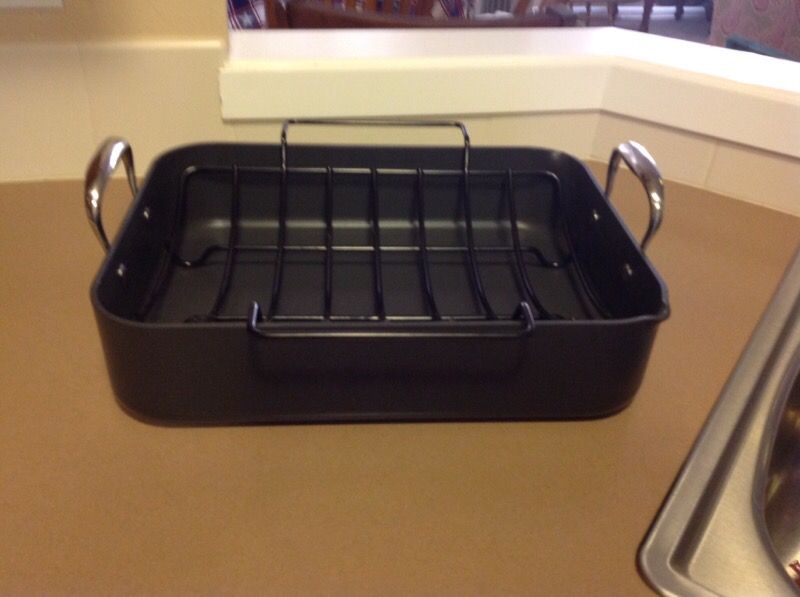 Pampered Chef Roasting Pan with Rack