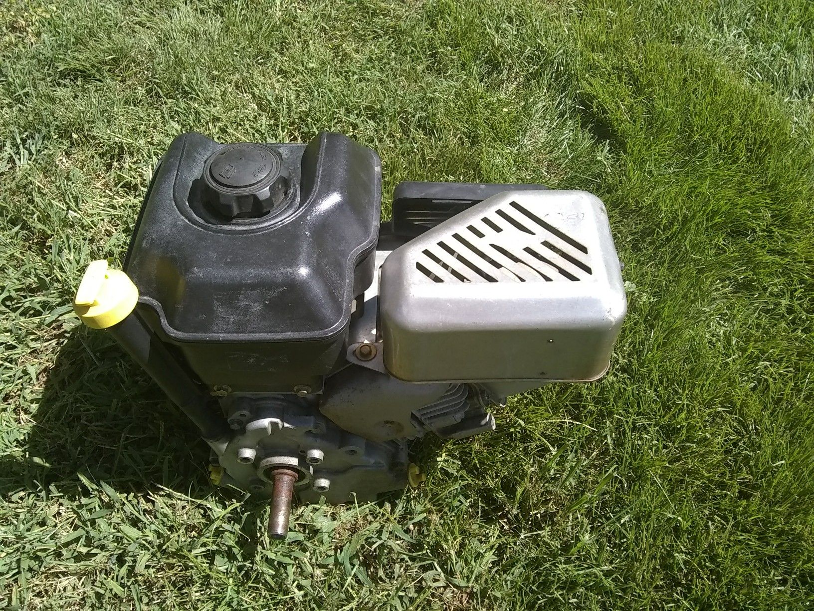 Briggs and Stratton 5.5HP Intek 206 Motor OHV Horizontal Shaft from