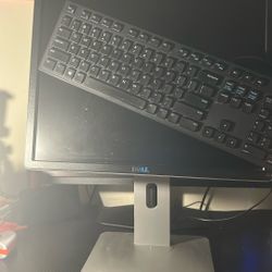 Dell Monitor + Dell Keyboard Bundle