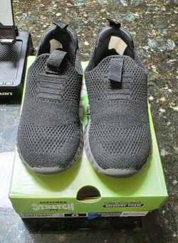 Skechers Stretch Fit Slip-On Sneakers Size 8