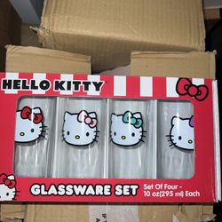 Hello Kitty 4pc Glassware Set 