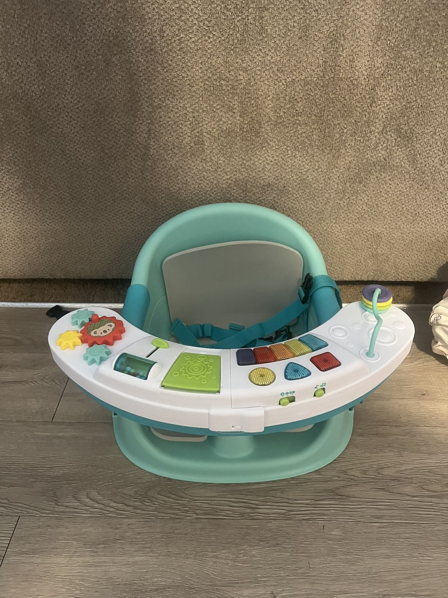 BABY SEAT/BOOSTER