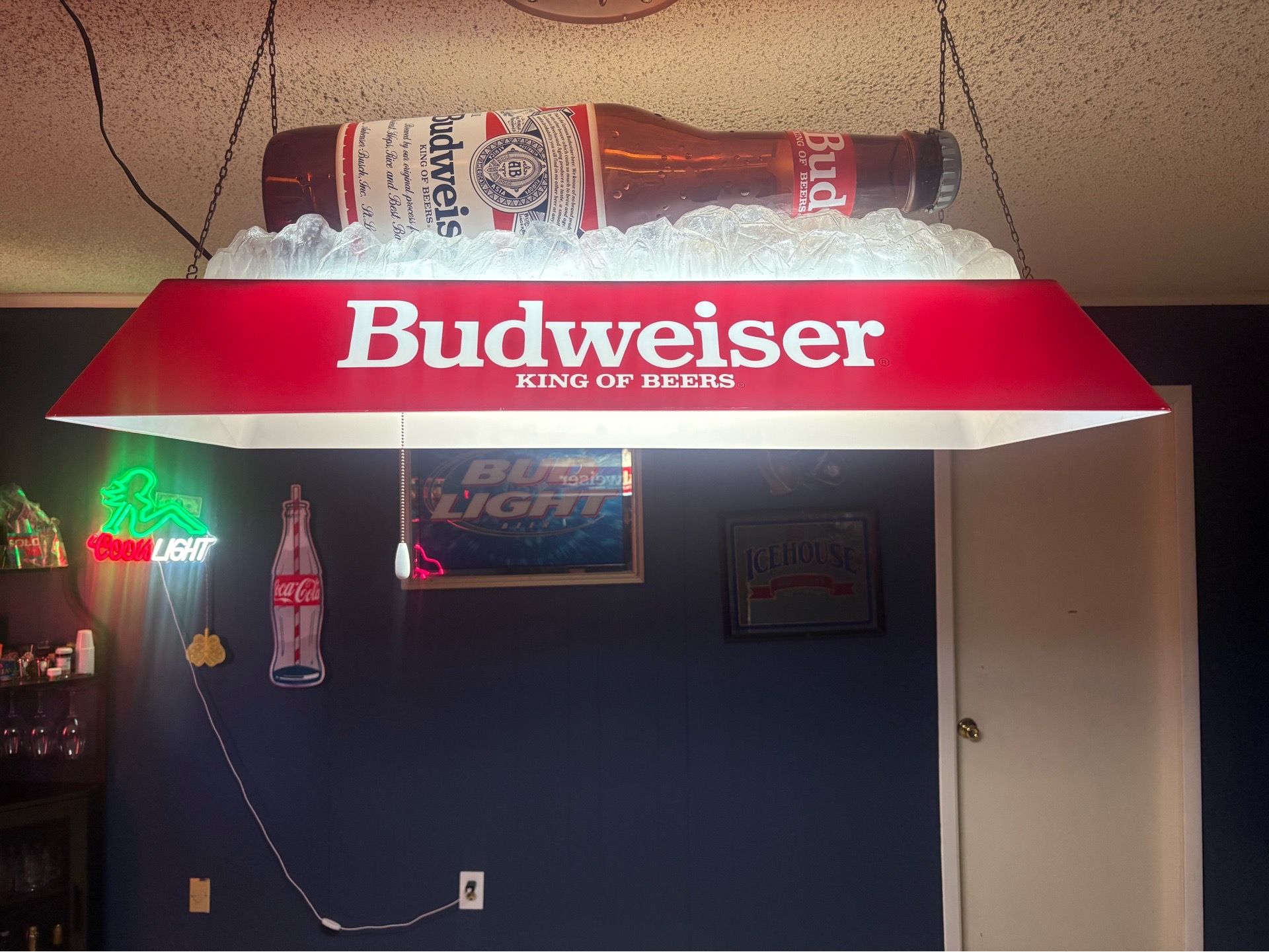 Retro pool table light