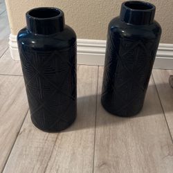 Set Of 2 Navy blue Vases 