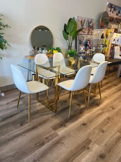 Incredible Deal on Luxury Glass Dining Table with 6 Velvet Chairs Brand New in Box
