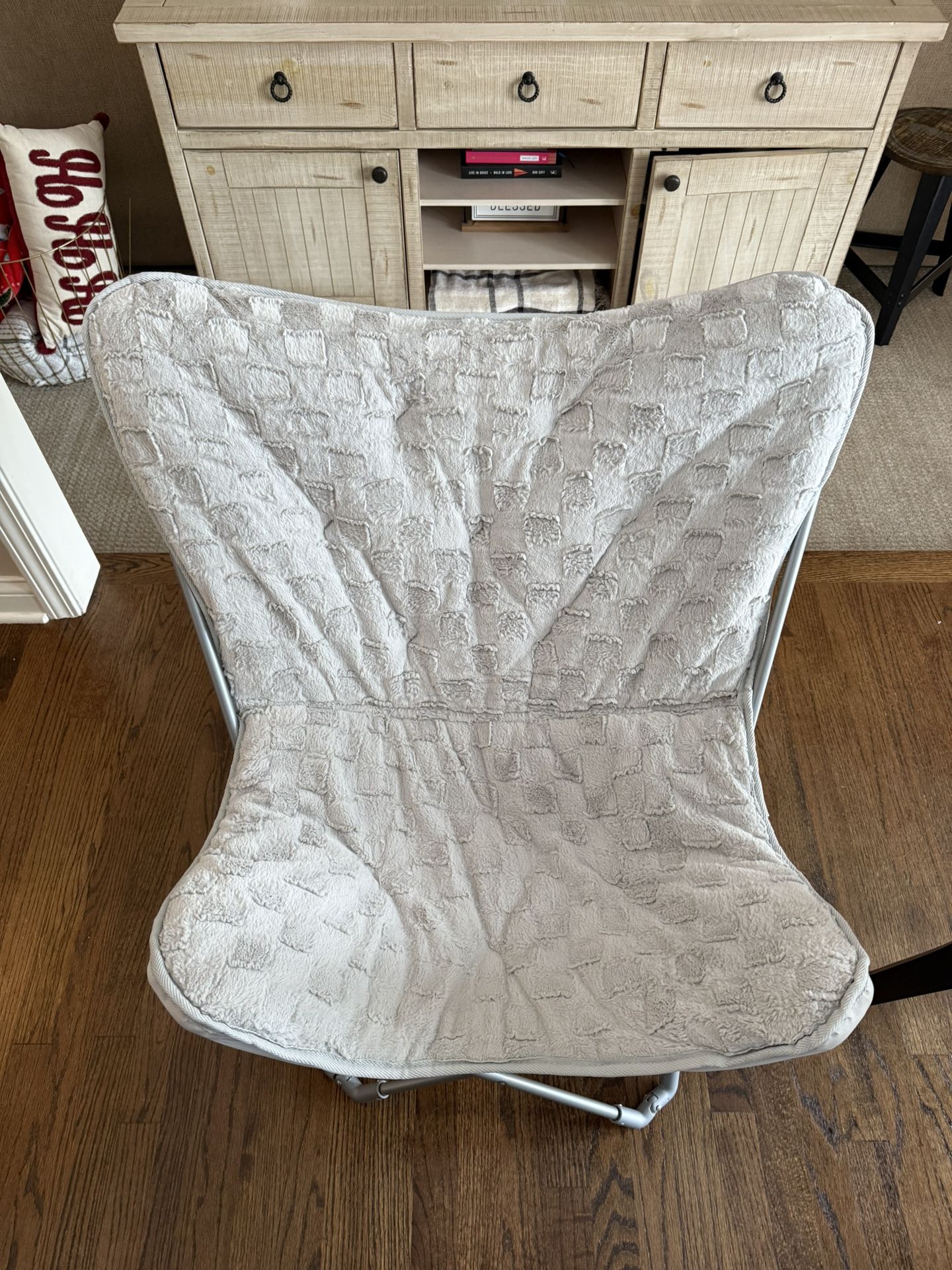 Kids Folding Saucer Chair