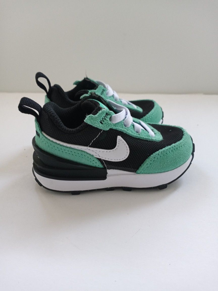 Nike Toddler Shoes Size 4C Black/Green/White