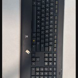 Logitech K800 keyboard 