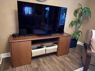 Gorgeous TV entertainment credenza