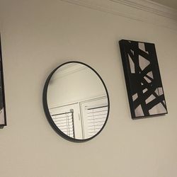 2- BLACK PICTURE FRAMES‼️