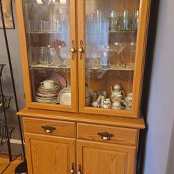 Dining Room Glass Cabinet. 