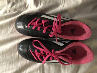 Soccer shoes new for girl size 3