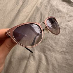 😎 Tom Ford Cat-Eye Sunglasses – Rose Gold & Pink