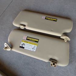 2011 Honda Crv Sun Visor Right And Left $60.