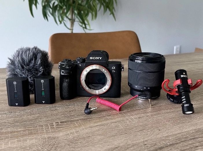 Sony Alpha A7III Mirrorless 4K Digital Video Camera With 1 Lens