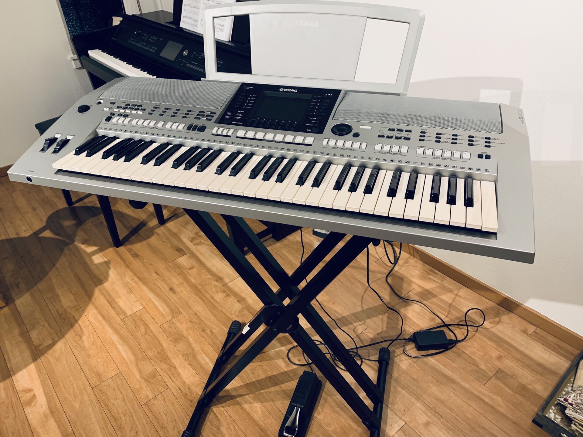 未使用品 レア】YAMAHA ポータブルキーボード PSR-S900 | www.ibnuumar