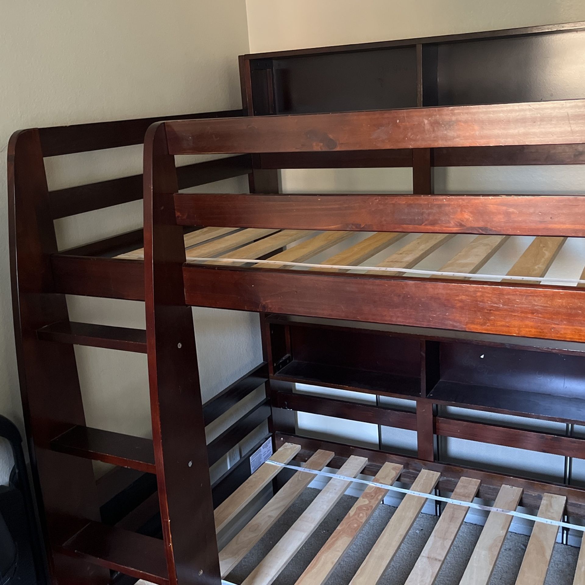 Bunk Bed 