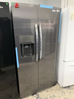 Frigidaire gallery side by Side In dark stainless new 2019