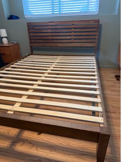Queen wood platform bed frame