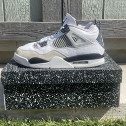 Jordan 4 Retro Military Black