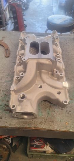 302 Aluminum Intake. New In https://offerup.co/faYXKzQFnY?$deeplink_path=/redirect/ Just Has Good Has Edelbrock. 35th Ave And McDowell Phx