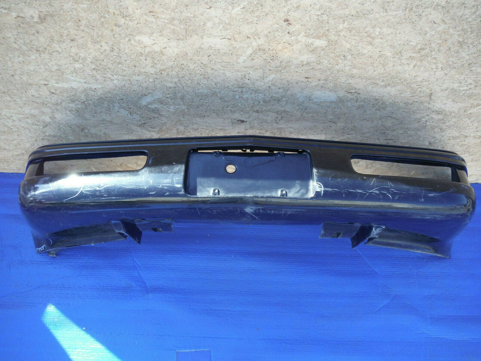 92 93 94 95 96 1992 1993 1994 1995 1996 Chevy Chevrolet Corvette Front Bumper Cover OEM
