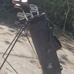 Golf Clubs (Bag INCLUDED)