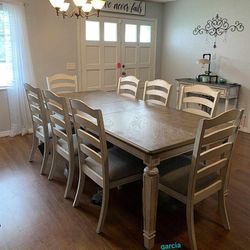 Ashley Brand New | Realyn Rustic Style White Extendable Rectangular 7 piece Dining  Room Set(Dining Table and 6 Chairs) Antiqued two-tone