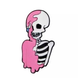 New Women’s Girls Unisex Skull Brooch Pin Jewelry Halloween Gift 