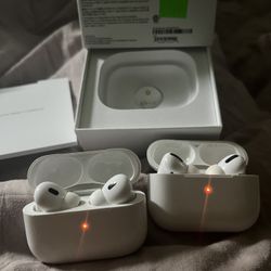 AirPod Pros 2 Pairs Work Perfect 