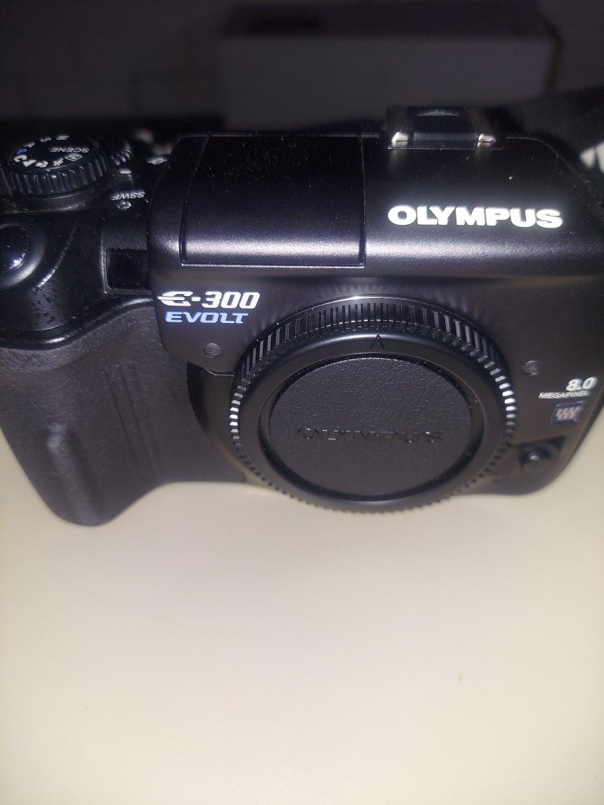 Olympus E300 Digital Camera W/ 2 Lenses