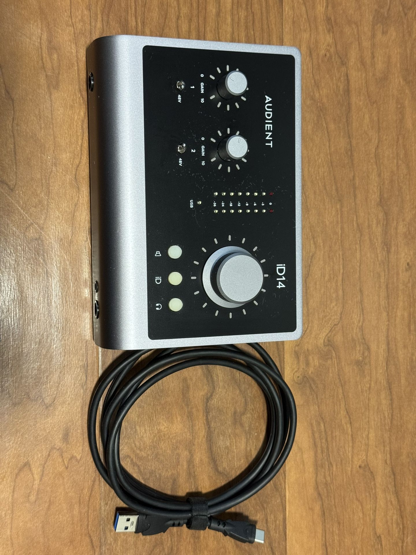 Audient iD14 MKII USB-C Audio interface + High End Cables