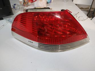 Left taillight for 2003 BMW 745i