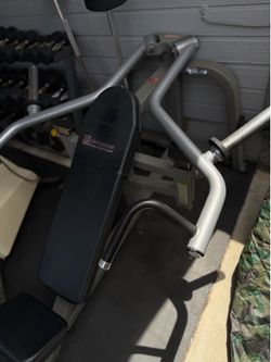 2 - Combo chest press TuffStuff machines