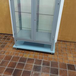 Display Cabinet On Wheels