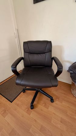 Amazon Basic Chair