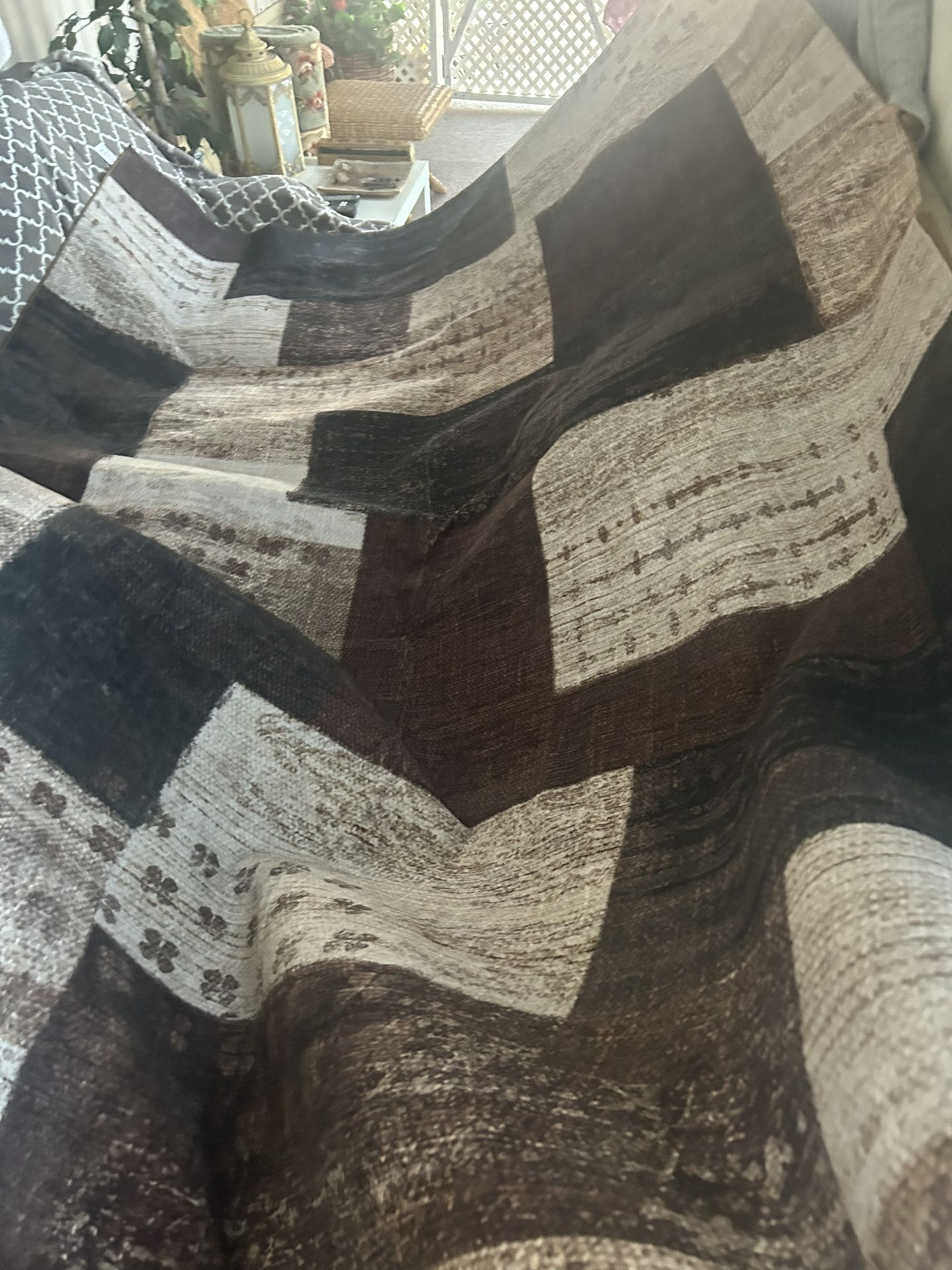 New Area Rug 6x9 READ DESCRIPTION