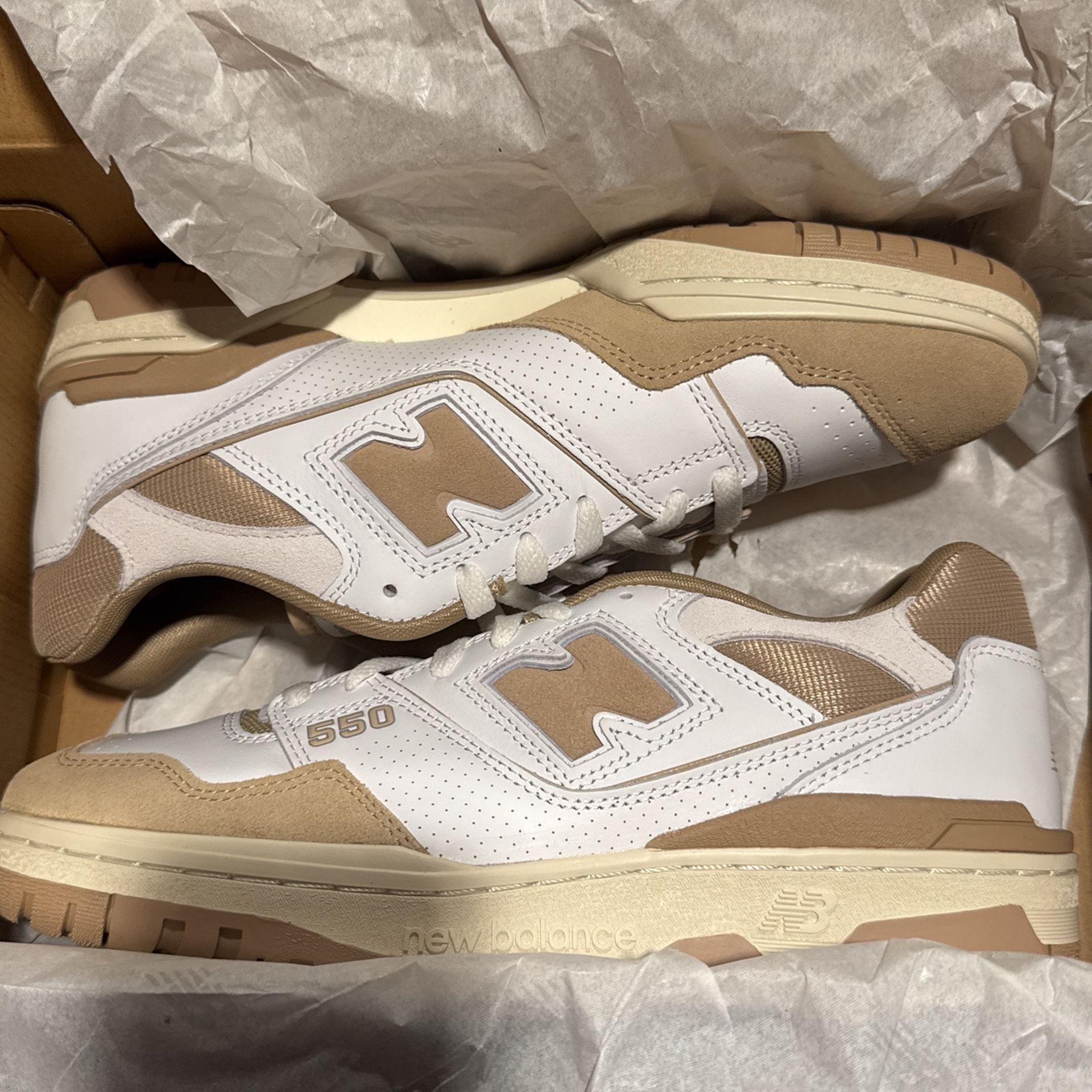 New Balance 550 Beige