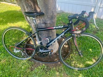 Kids road bike Felt.