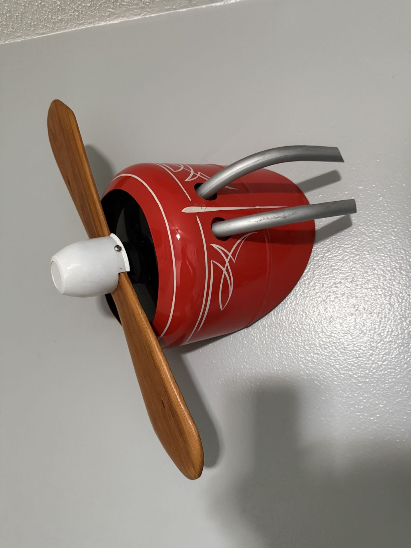 Airplane Wall Hanger
