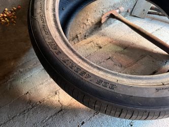tire 225/45z17 used but good