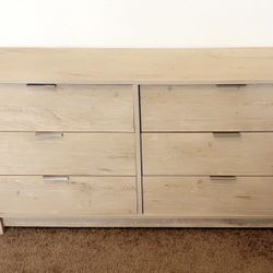 6 Drawer Dresser & Side table