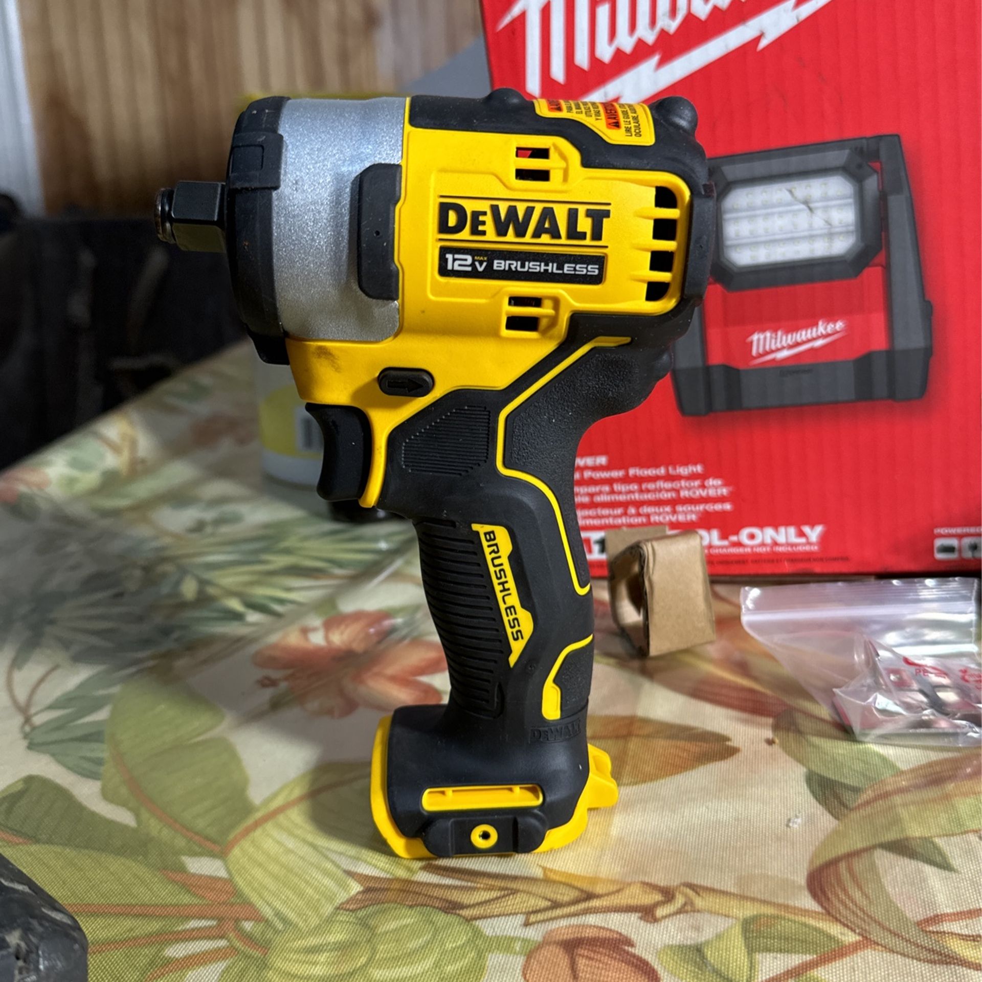 Dewalt Brushless 1/2 Inch 12v